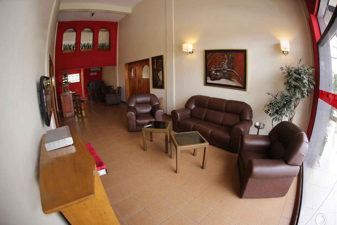 Hotel Del Sur San Lorenzo Buitenkant foto