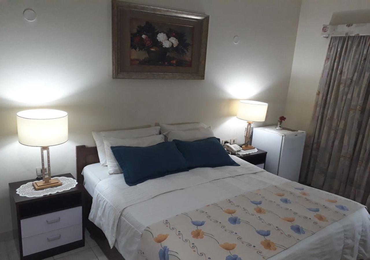 Hotel Del Sur San Lorenzo Buitenkant foto